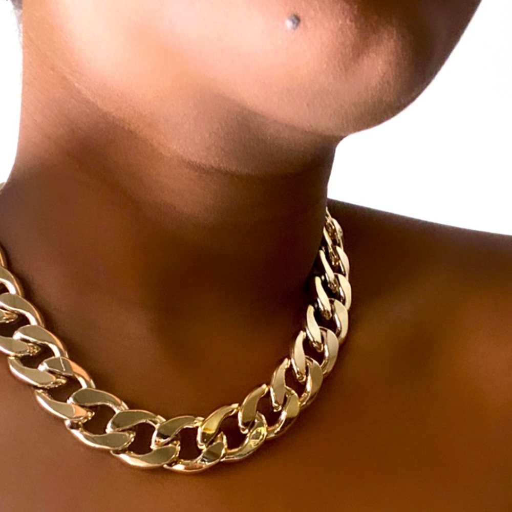 Large Link Chain Necklace- Gold